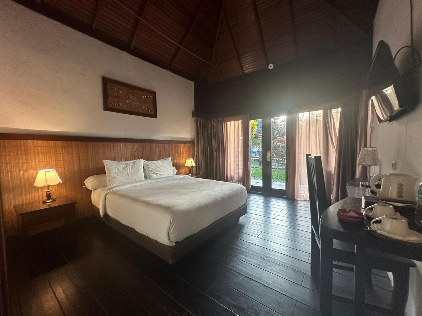 Kasuari Valley Beach Resort 소롱 외부 사진