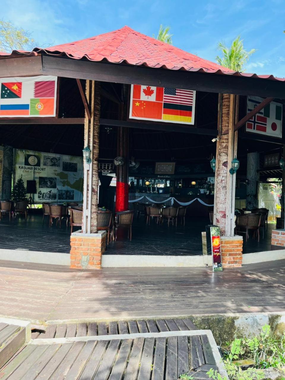 Kasuari Valley Beach Resort 소롱 외부 사진